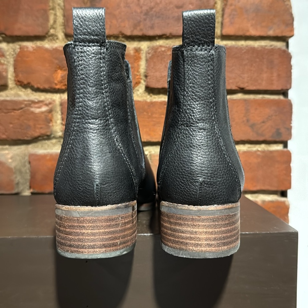 Lucky Brand Black Ankle Booties with Classic Design - Picture 3 of 5